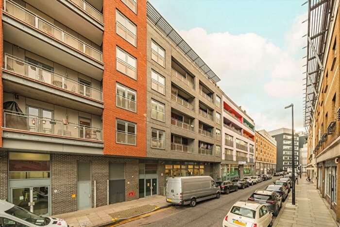 2 Bedroom Flat To Rent In Plumbers Row, Plumbers Row, E1