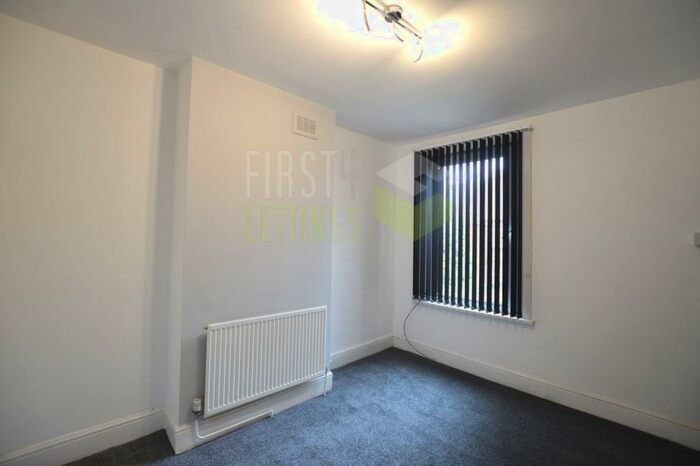 2 Bedroom Terraced House To Rent In Farringdon Street, Leicester, LE5