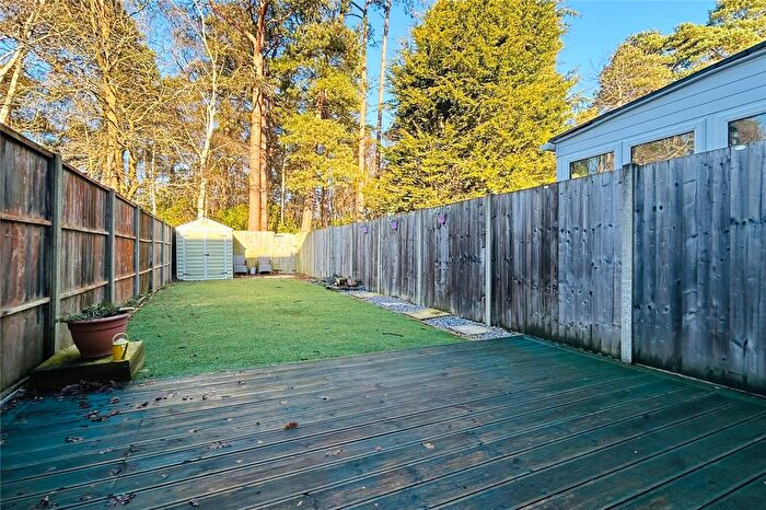 3 Bedroom Terraced House For Sale In Pinewood Park, Farnborough, Hampshire, GU14
