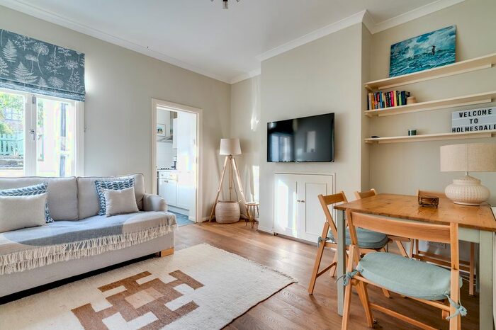 1 Bedroom Flat To Rent In Holmesdale Road, London, N6