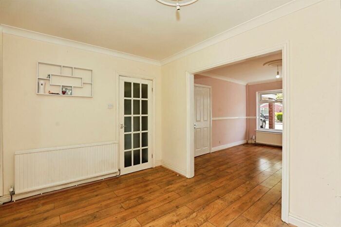 4 Bedroom Detached House For Sale In Abbots Way, Hartford, Northwich, CW8