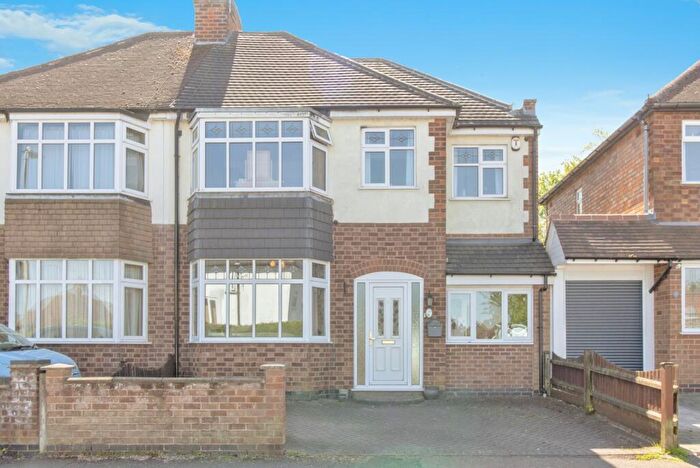 4 Bedroom Semi-Detached House For Sale In Mere Road, Wigston, Leicestershire, LE18