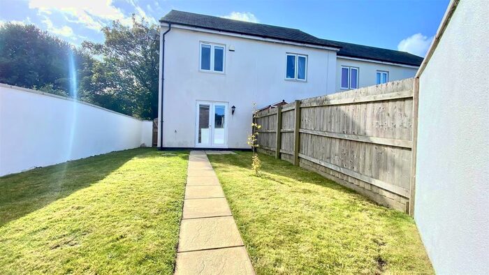 2 Bedroom End Of Terrace House To Rent In Button Drive, Newquay, TR7