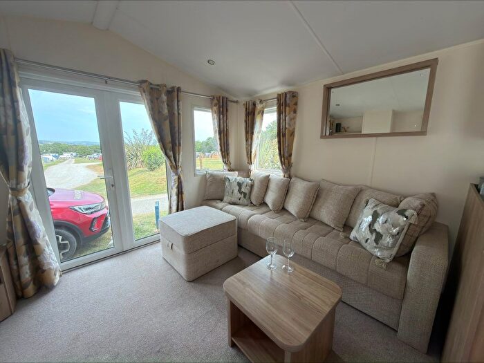 2 Bedroom Park Home For Sale In Crantock, Newquay, TR8