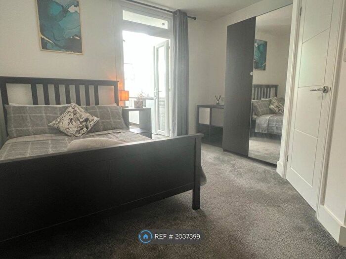 Studio To Rent In Pier Road, Gravesend, DA11