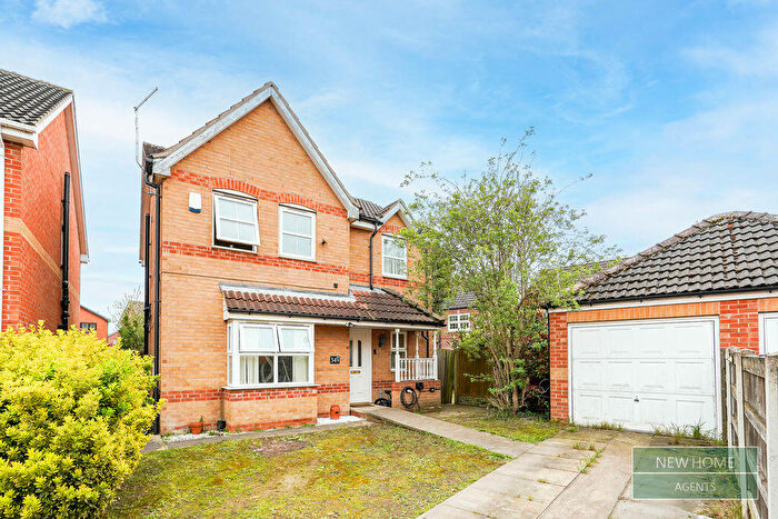 4 Bedroom Detached House For Sale In Highfield Close, Dunscroft, Doncaster, DN7