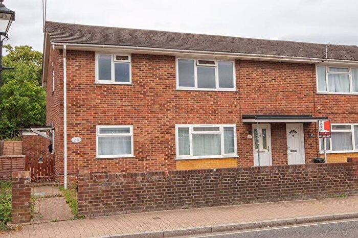 2 Bedroom Maisonette For Sale In Totton, SO40