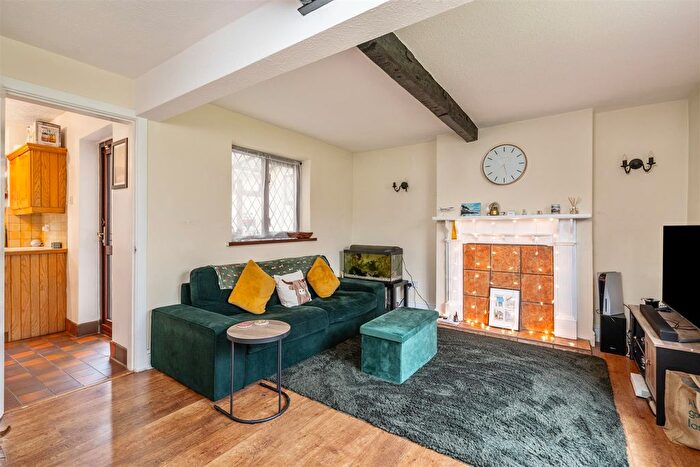 2 Bedroom Terraced House For Sale In Stratford Road, Hockley Heath, Solihull, B94