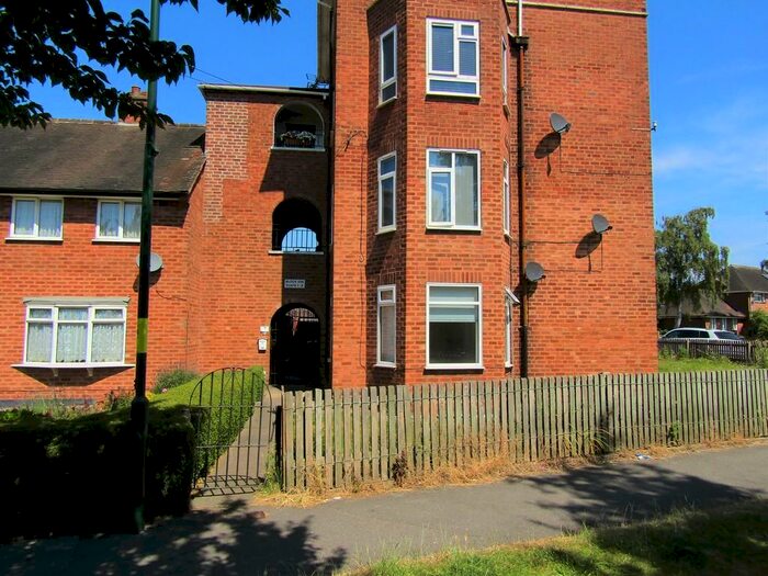 2 Bedroom Ground Flat To Rent In Packington Avenue, Shard End, B34