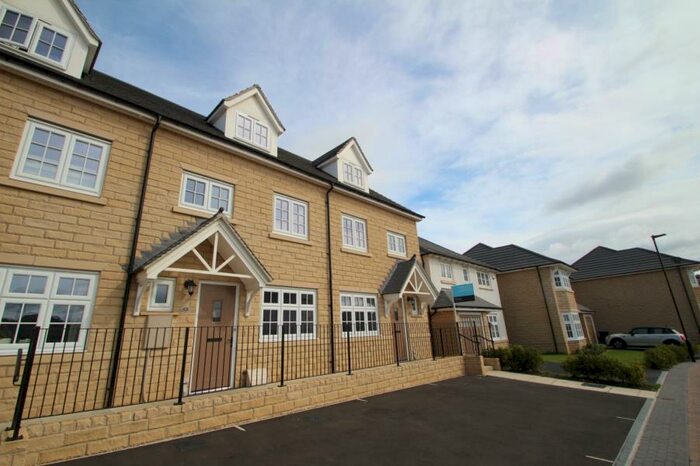 4 Bedroom Town House To Rent In Turing Fold, Horsforth Vale, LS18