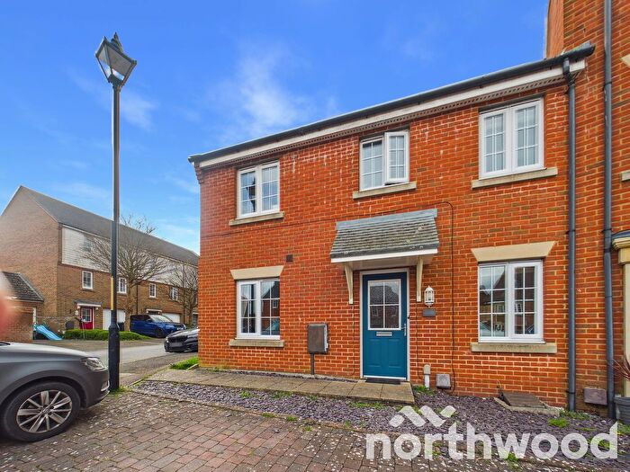 3 Bedroom Terraced House For Sale In Tunbridge Way, Ashford, TN23