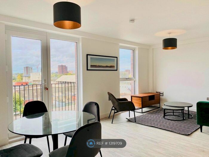 2 Bedroom Flat To Rent In Middlewood Plaza, Salford M5