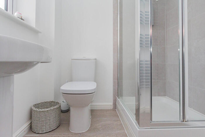 3 Bedroom Terraced House For Sale In Lime Oval, Raunds, NN9