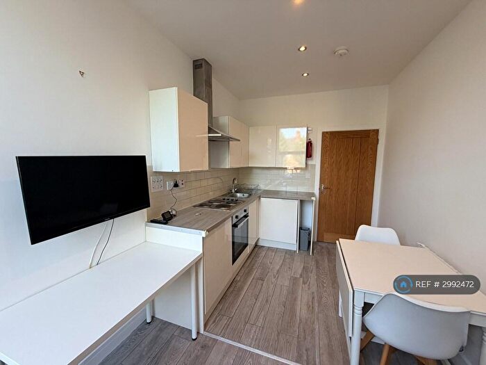 1 Bedroom Flat To Rent In Century House, Leicester, LE2