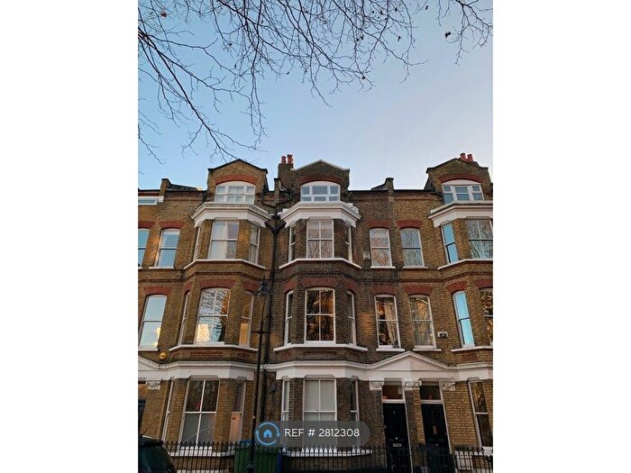 2 Bedroom Flat To Rent In Austral Street, London, SE11