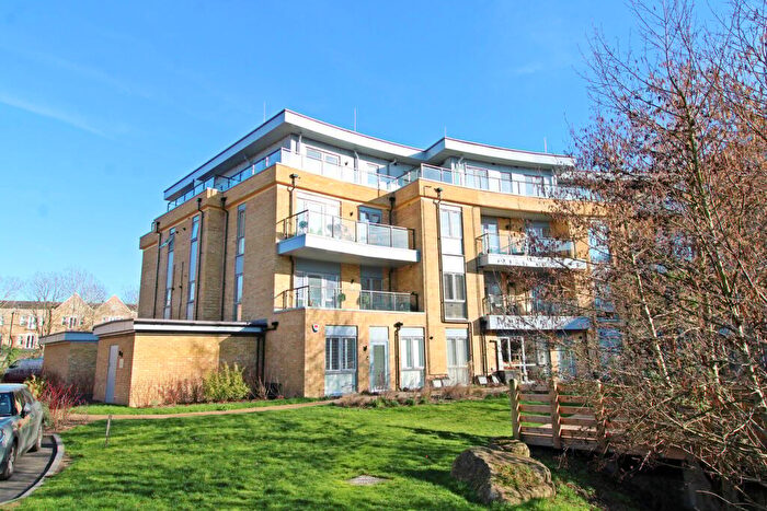 1 Bedroom Flat For Sale In Roman Way, Beckenham, BR3