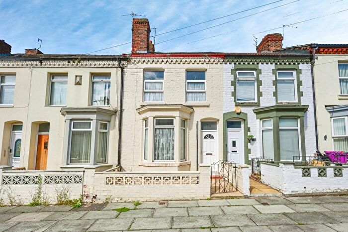 2 Bedroom Detached House For Sale In Jacob Street, Liverpool, Merseyside, L8