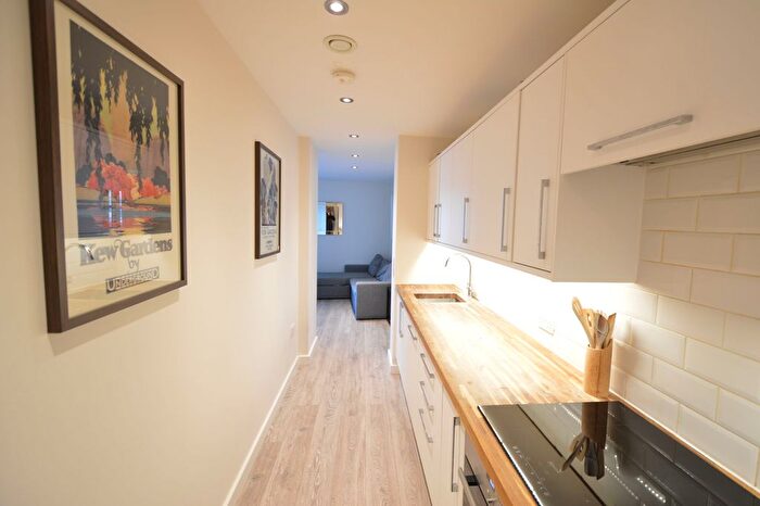 1 Bedroom Flat To Rent In Lewisham High Street, Tower House, SE13