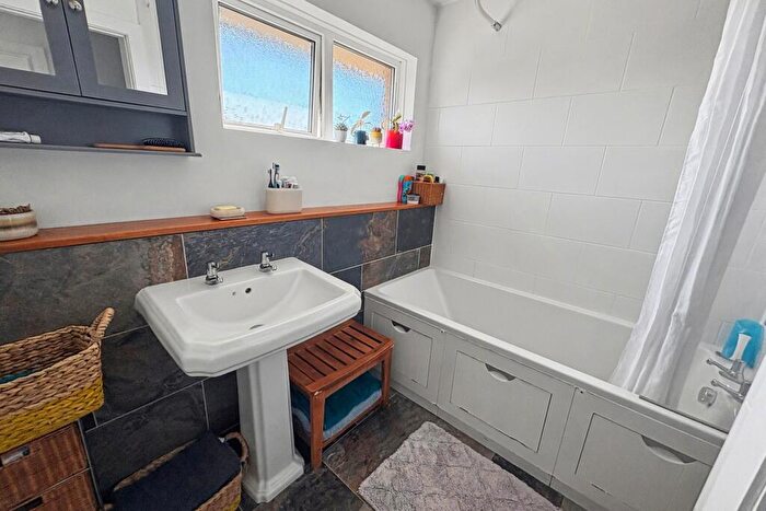 2 Bedroom Terraced House For Sale In Wareham, BH20 - Photo 7