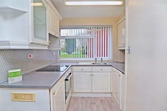 Studio To Rent In Coniston Way, Nuneaton, Warwickshire, Nuneaton, CV11