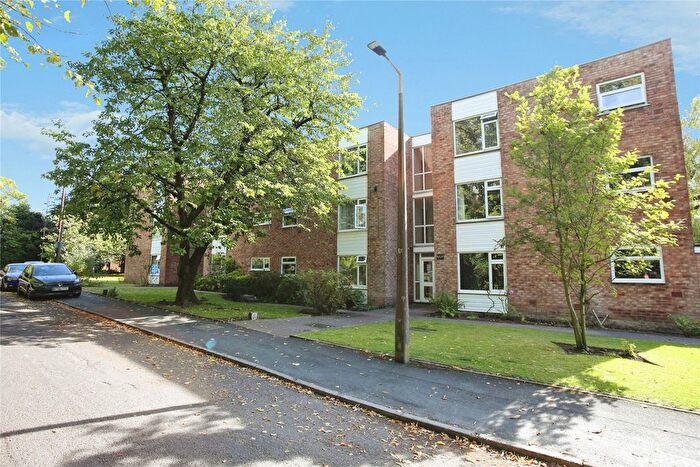 1 Bedroom Flat For Sale In Heaton Moor Road, Heaton Moor, Stockport, SK4