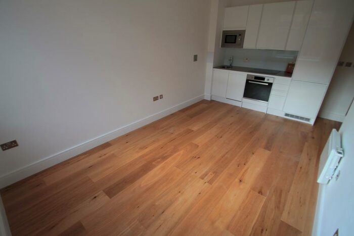 2 Bedroom Apartment To Rent In Park Street West, Luton, LU1