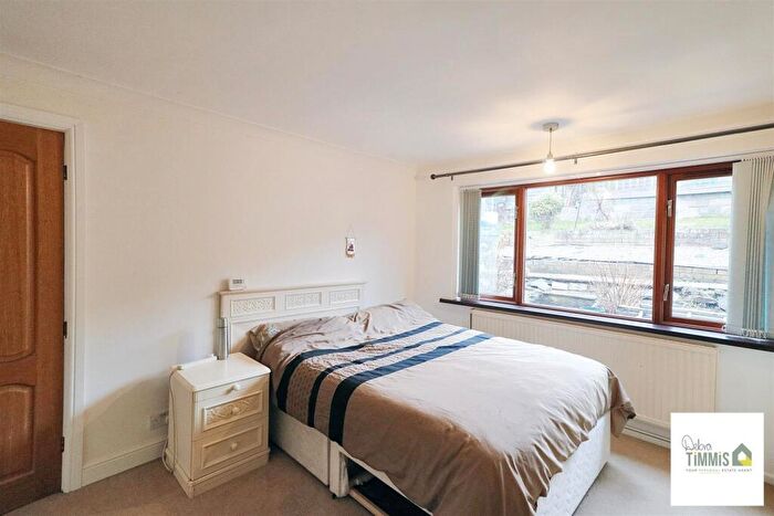 2 Bedroom Detached Bungalow For Sale In Fielden Close, Milton, Stoke-On-Trent, ST6