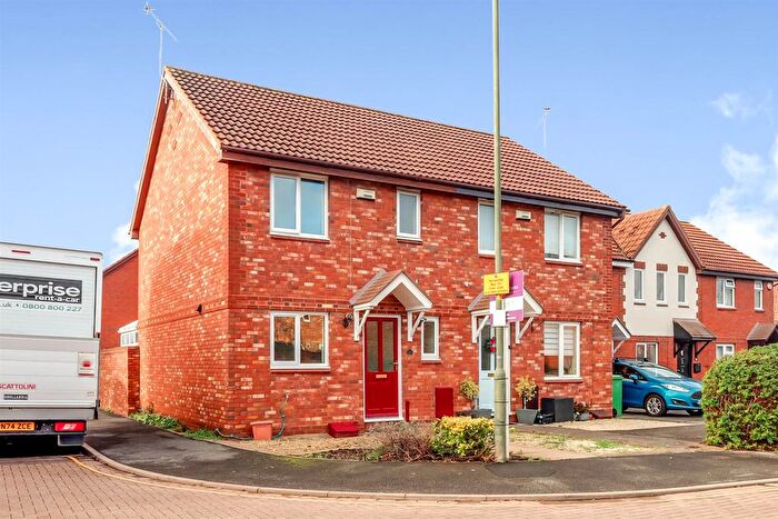 3 Bedroom End Of Terrace House To Rent In Stanbury Mews, Hucclecote, Gloucester, GL3