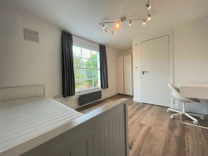Flat To Rent In Bayham Street, London, NW1