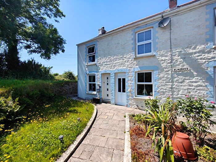 3 Bedroom Cottage To Rent In Penryn, TR10