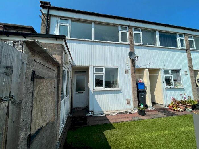 3 Bedroom Flat To Rent In Market Place, Thirsk, YO7