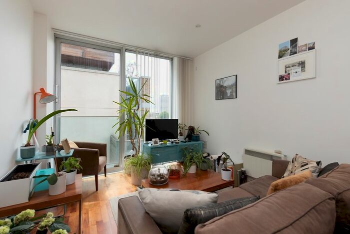 1 Bedroom Flat To Rent In Bermondsey Wall West, London, SE16