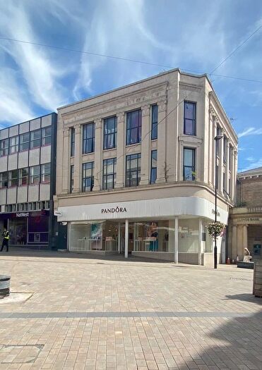 2 Bedroom Flat To Rent In High Street, Kidderminster, DY10