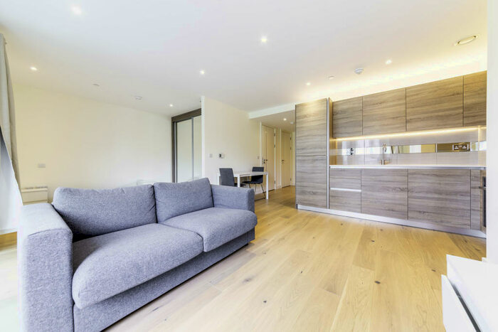 Apartment To Rent In Judde House, Duke Of Wellington Avenue, Woolwich, London, SE18