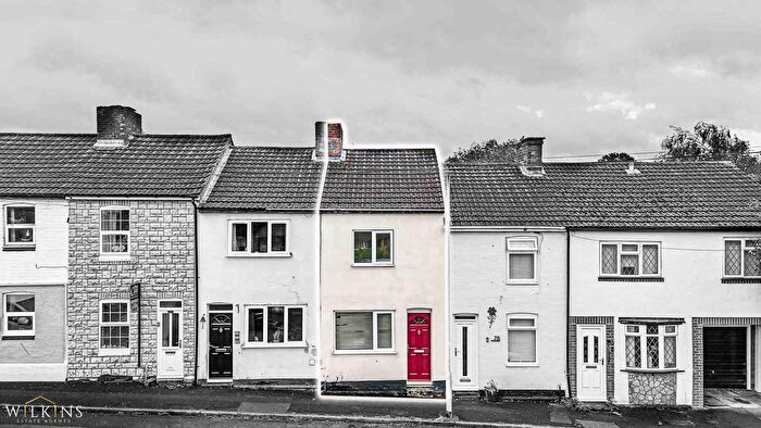 2 Bedroom Terraced House For Sale In Belgrave Road, Tamworth, Staffordshire, B77