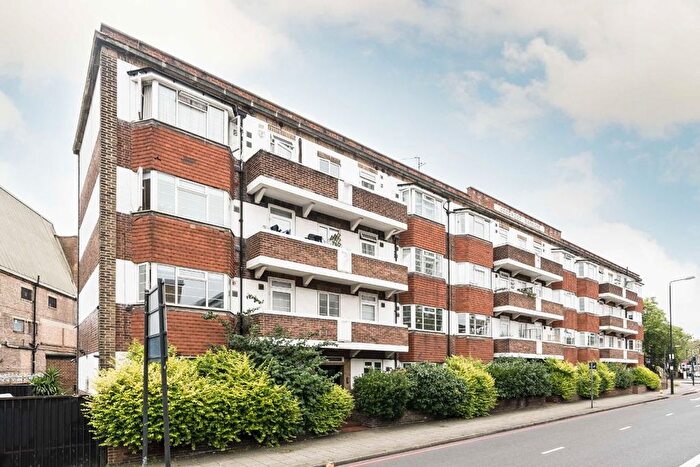 2 Bedroom Flat To Rent In Stockwell Park Walk, London, SW9