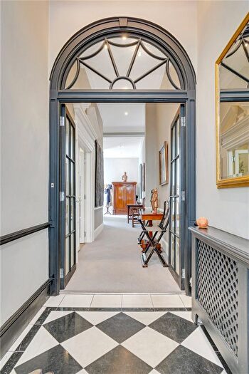 3 Bedroom Flat For Sale In Onslow Gardens, London, SW7