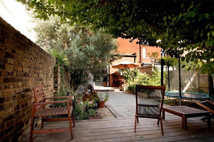 3 Bedroom End Of Terrace House For Sale In Alder Road, East Sheen, London, SW14