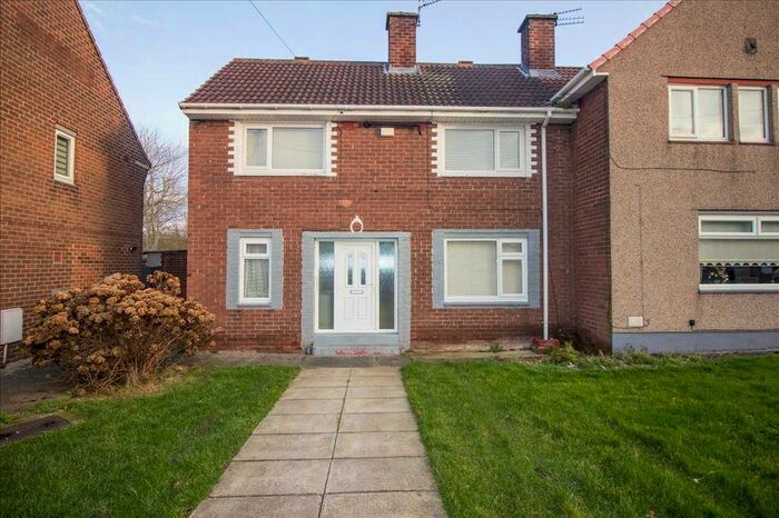 3 Bedroom Semi-Detached House To Rent In Hortondale Grove, Cowpen, Blyth, NE24