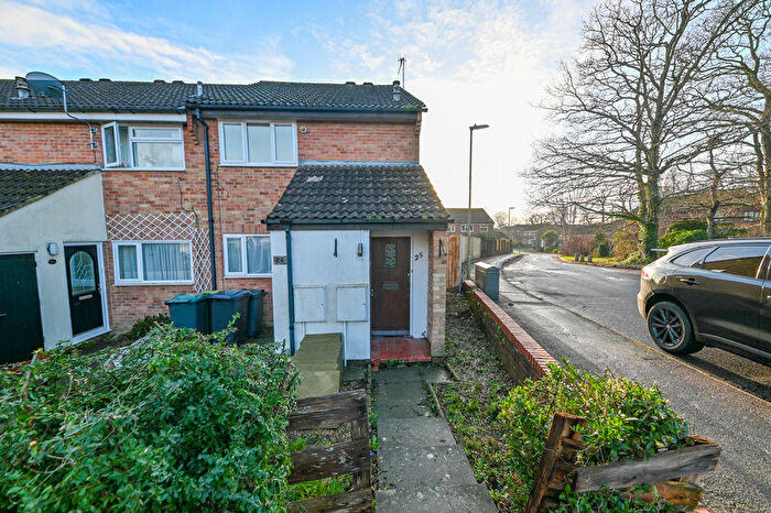 1 Bedroom Flat To Rent In Valentine Court, Waterlooville, PO7