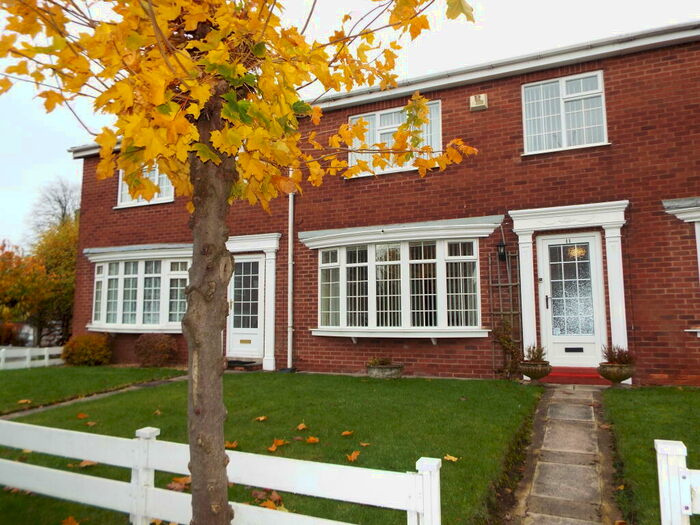 3 Bedroom Town House To Rent In Kensington Close, Sutton In Ashfield, NG17