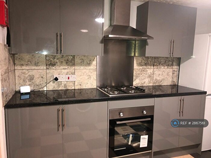 4 Bedroom Terraced House To Rent In Blenheim Road, Reading, RG1