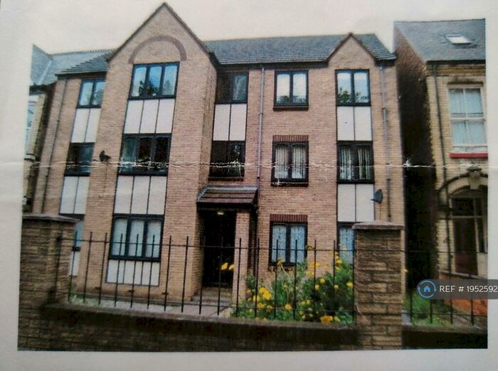 2 Bedroom Flat To Rent In Beverley Road, Hull, HU5