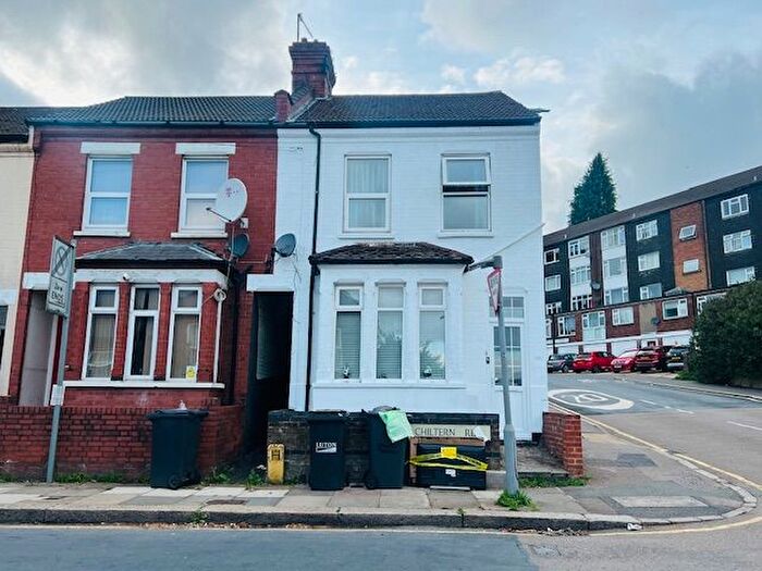 2 Bedroom Maisonette To Rent In Chiltern Rise, Luton, LU1