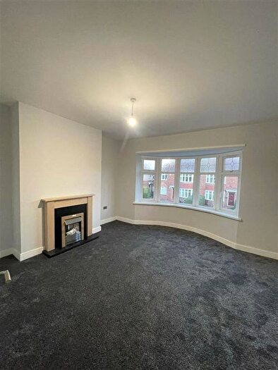 2 Bedroom Flat To Rent In Linthorpe Road, Newcastle Upon Tyne, Tyne And Wear, NE3