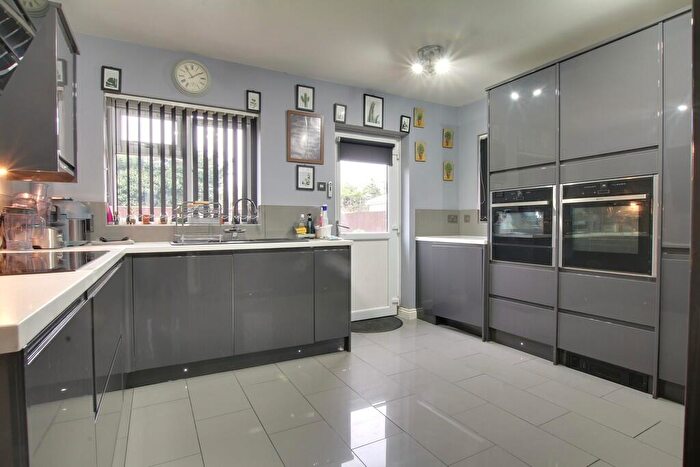 3 Bedroom Detached Bungalow For Sale In The Pastures, Chatteris, PE16