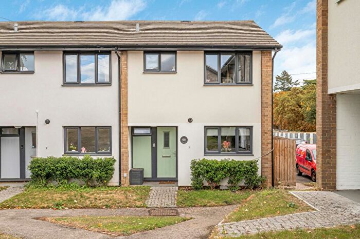 3 Bedroom End Of Terrace House For Sale In Garth Close, Bordon, Hampshire, GU35