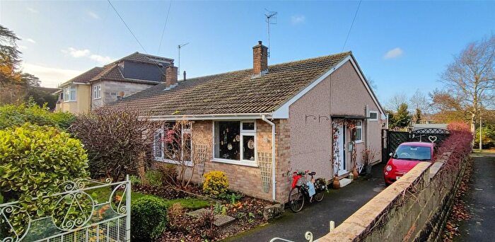 2 Bedroom Bungalow For Sale In Oldmixon Road, Weston-Super-Mare, Somerset, BS24