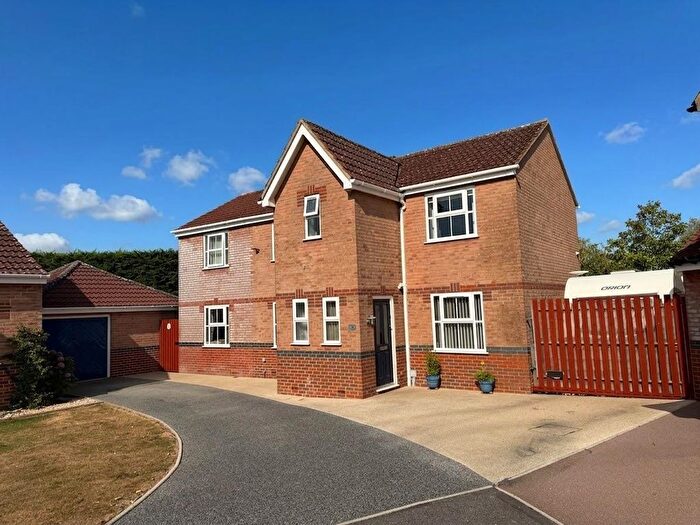 4 Bedroom Property For Sale In Camelot Way, Gillingham, SP8