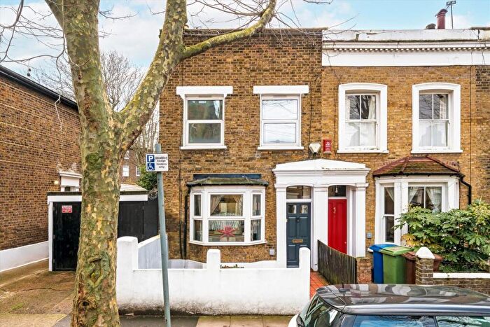 3 Bedroom End Of Terrace House For Sale In Chadwick Road, Peckham, SE15